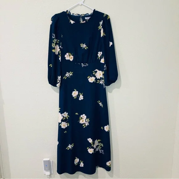 Baltic Born Karalie dress - Picture 1 of 3